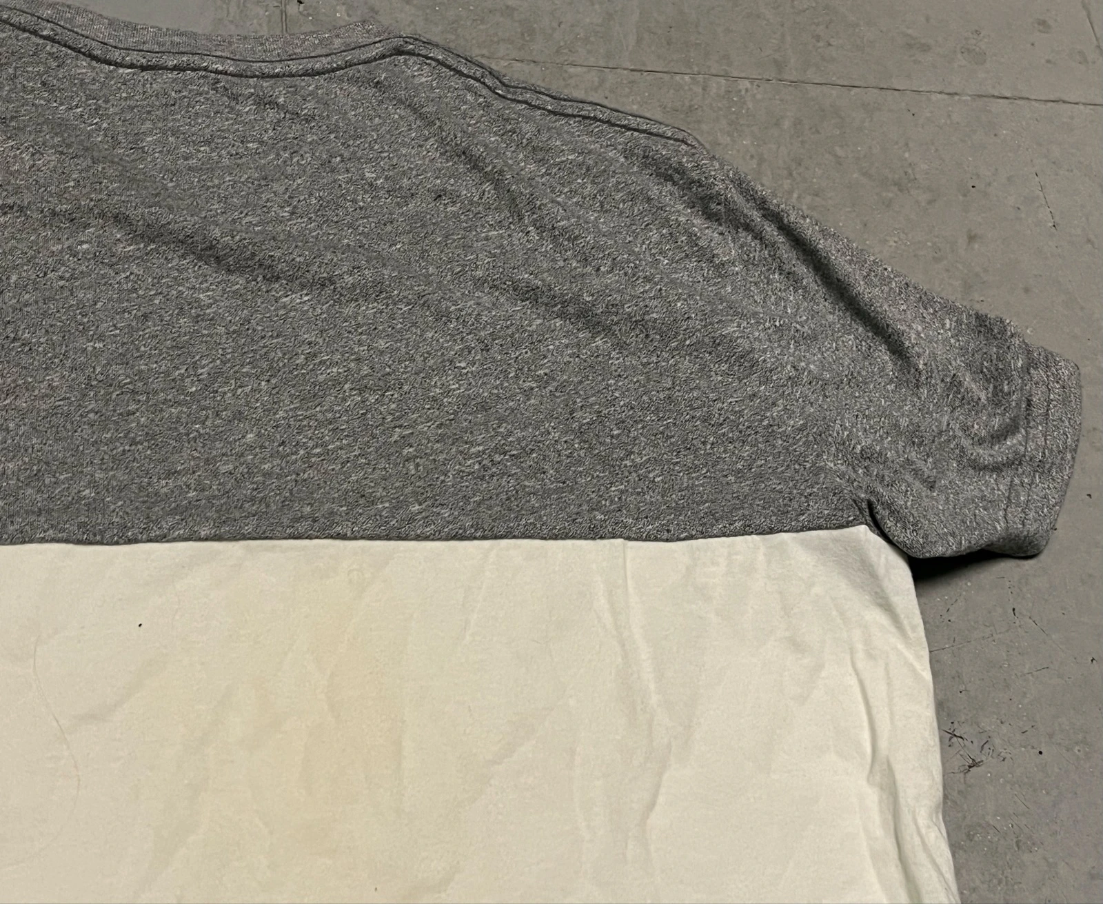 Two-tone grey white hollister t-shirt – photo 13